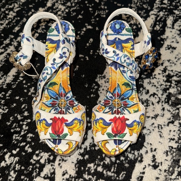 LIMITED EDITION Dolce & Gabbana Sandals